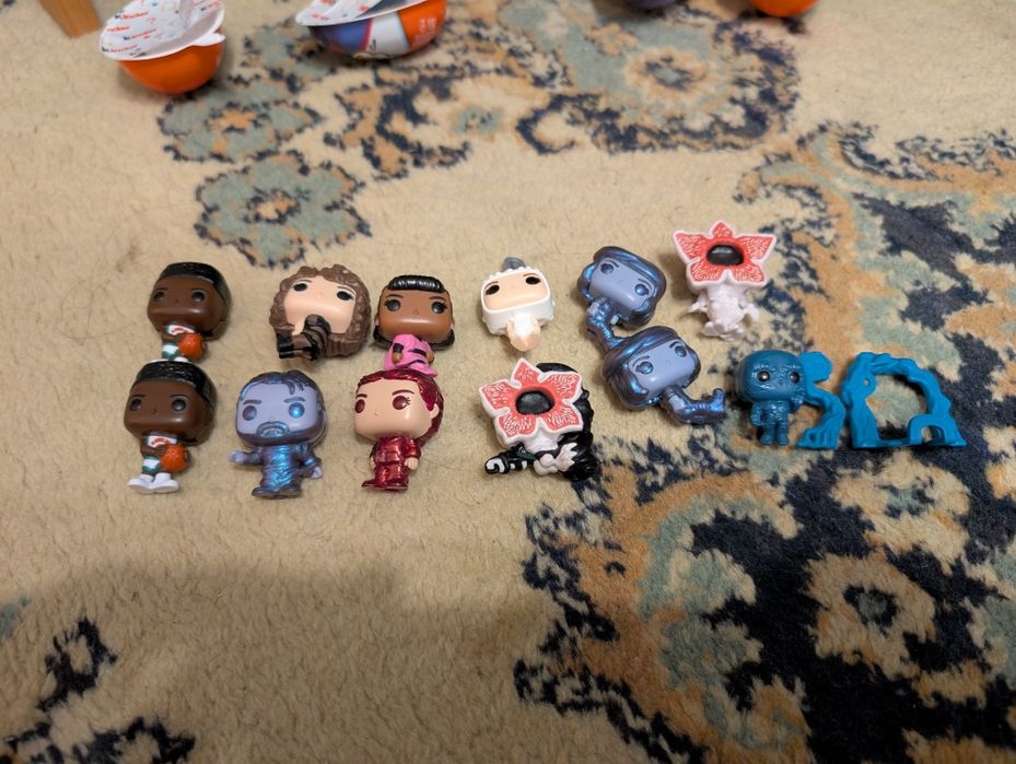 Фигурки осд киндер Kinder Joy