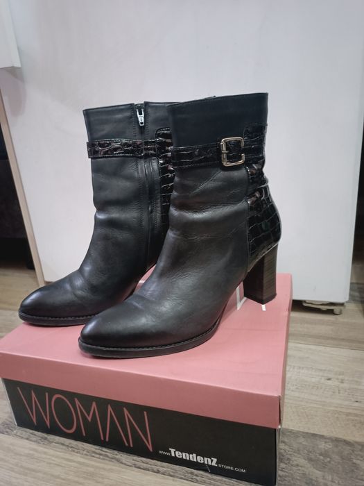 Дамски боти 38 номер два модела