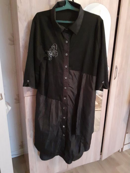 Продам платье 52 размер.