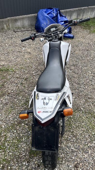 malaguti 125cc 16 ani enduro 1500€ negociabil