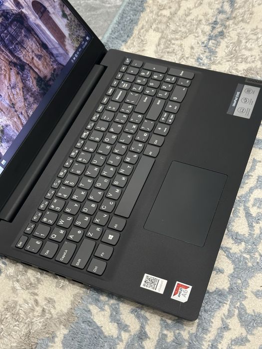 Ноутбук Lenova / Ленова