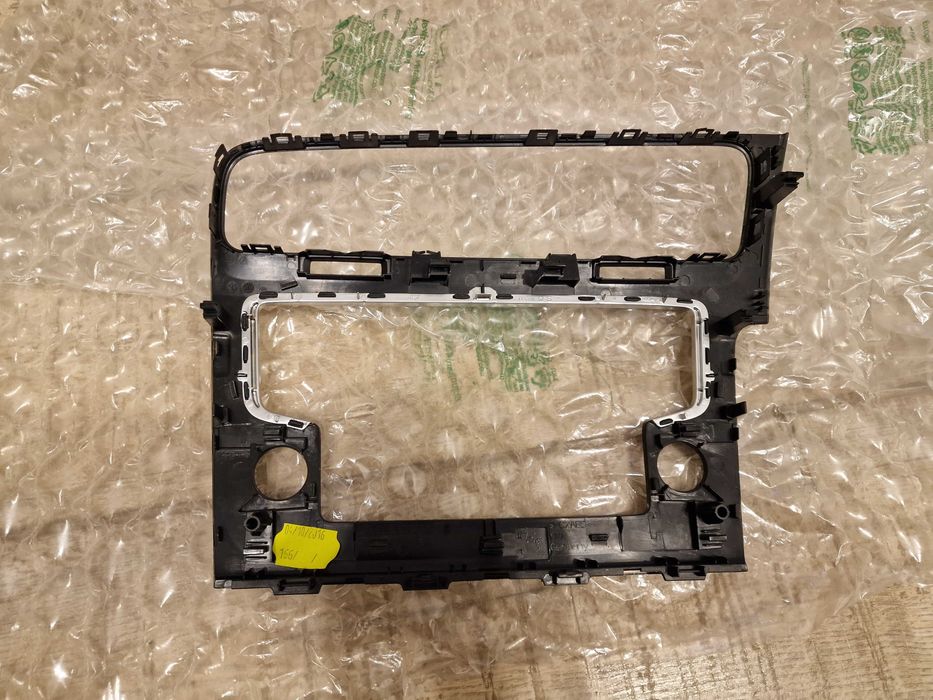 Display Navigație 6.5 inch MIB2 VW Golf 7 + rama 3G0919605D