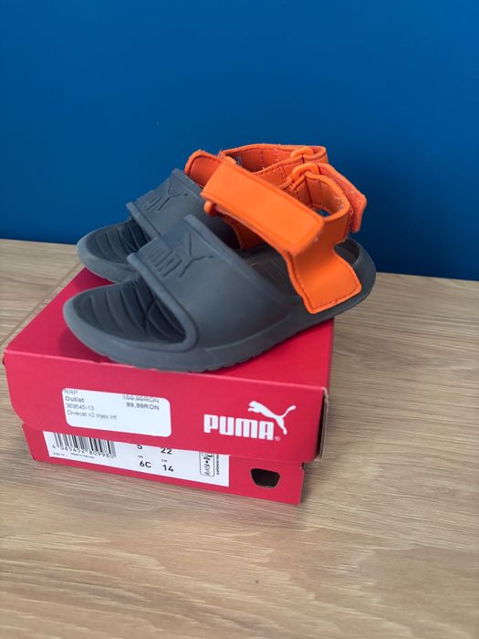 Vand sandale PUMA pentru copii marime 22