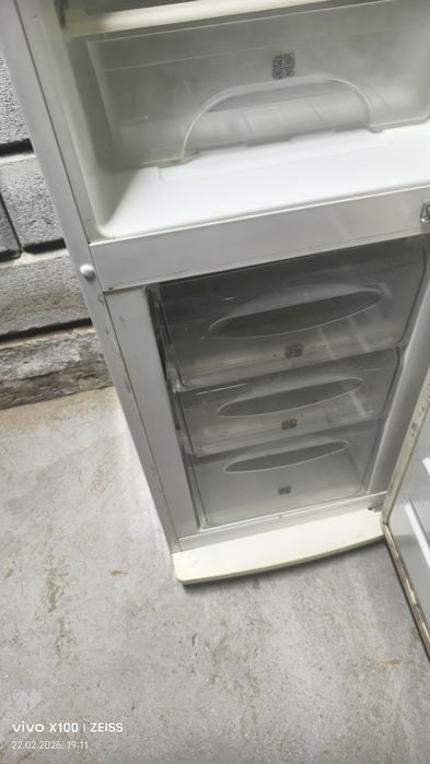 Продам холодильник Samsung