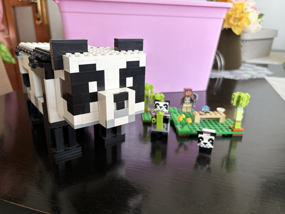 Minecraft lego Refugiul ursilor panda