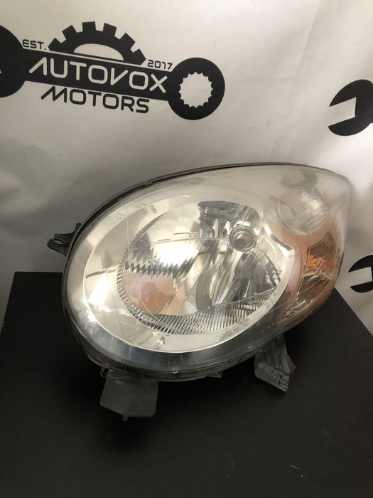 Far stanga Citroen C1