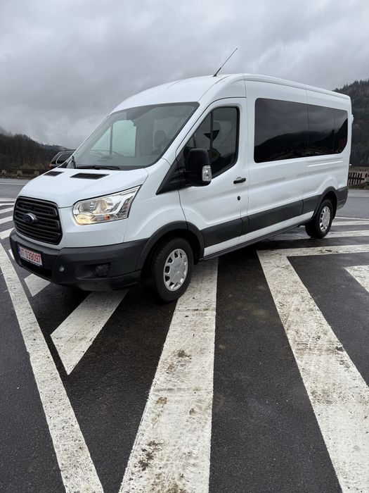 De vânzare FORD TRANSIT euro 6 8+1 autoturism