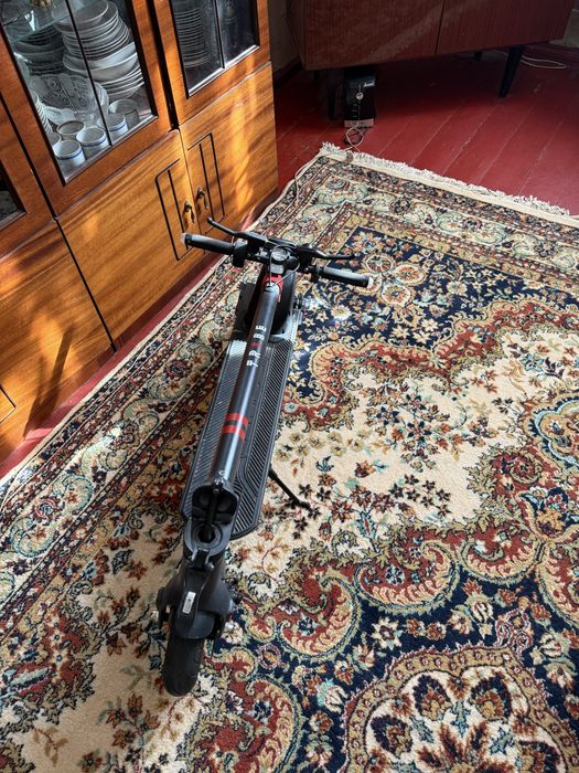 Продам электросамокат