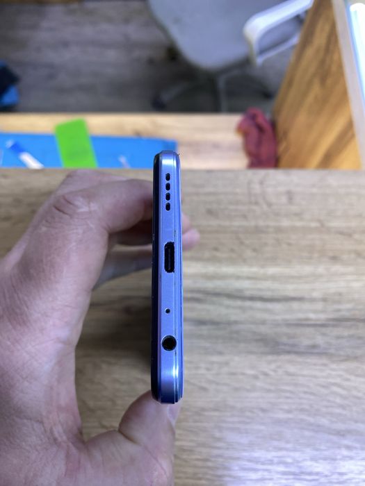 Продается Vivo Y33s  128 Gb