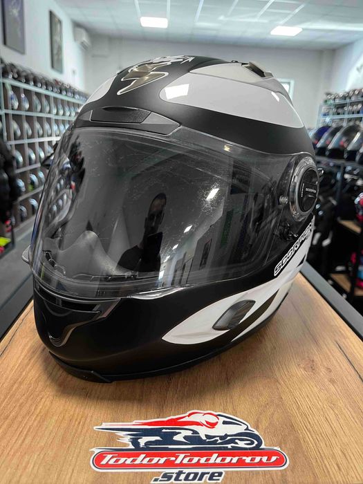 Мото каска за мотор SCORPION EXO 1000,L 59-60см. очила,като нова