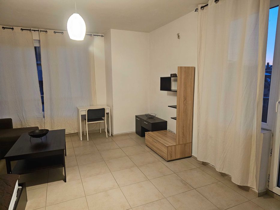 Давам едностаен апартамент под наем