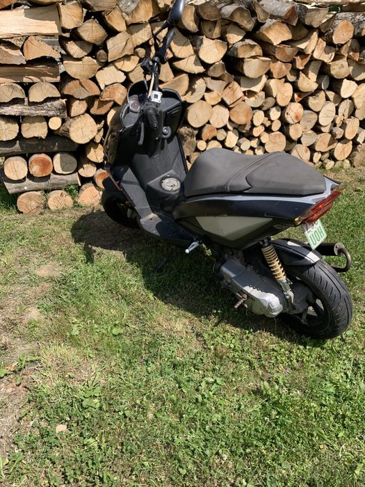 Vand scuter marca BENELLI