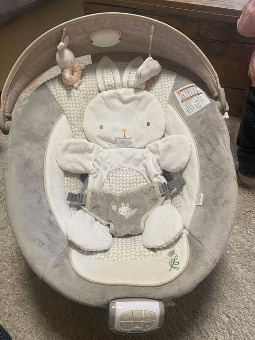 Ingenuity бебешки шезлонги