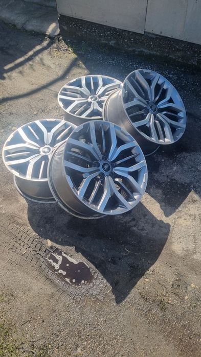 Range Rover Sport SVR R21