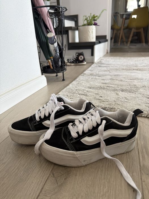 Pereche de papuci  Vans