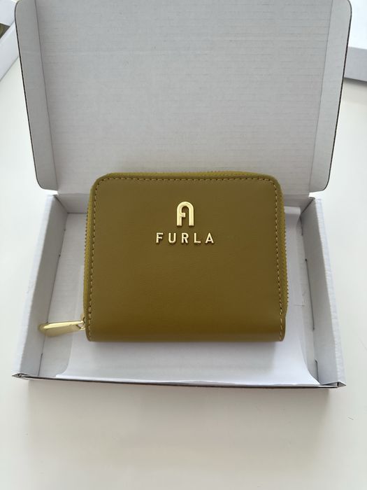Дамски портмонета FURLA. Различни видове