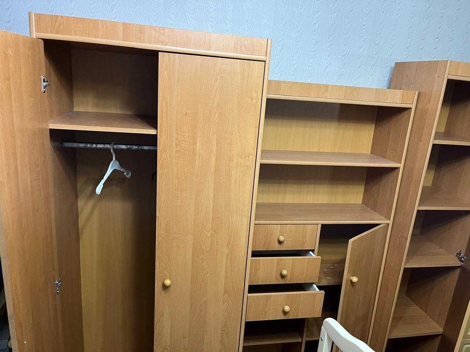 Спальный гарнитур