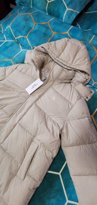 Geaca nouă Calvin klein