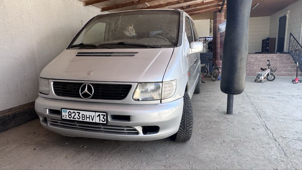 Mersedes benz vito 2003