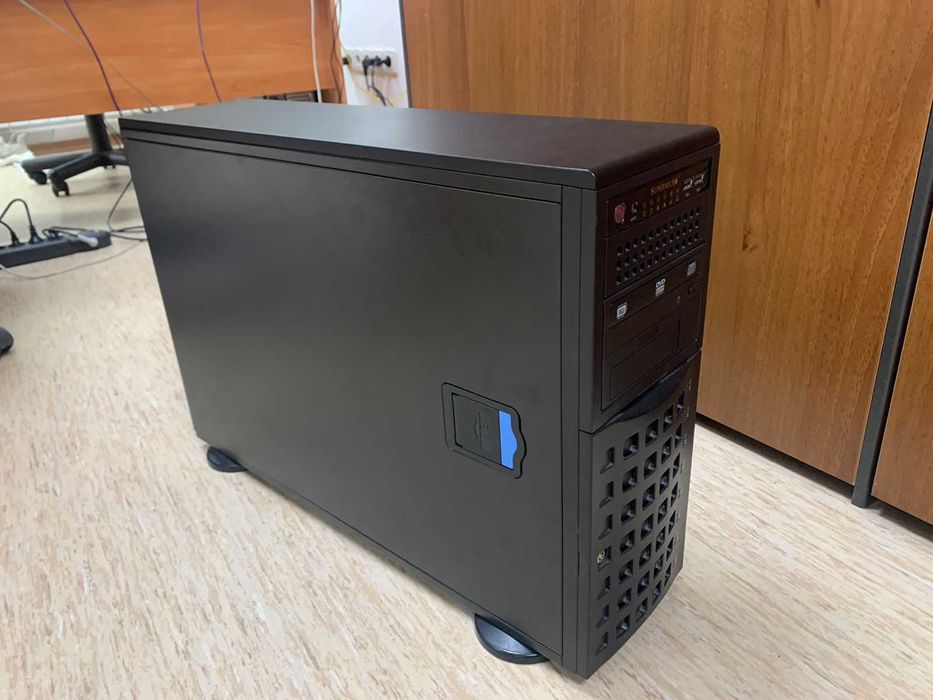 Продам Сервер SuperMicro