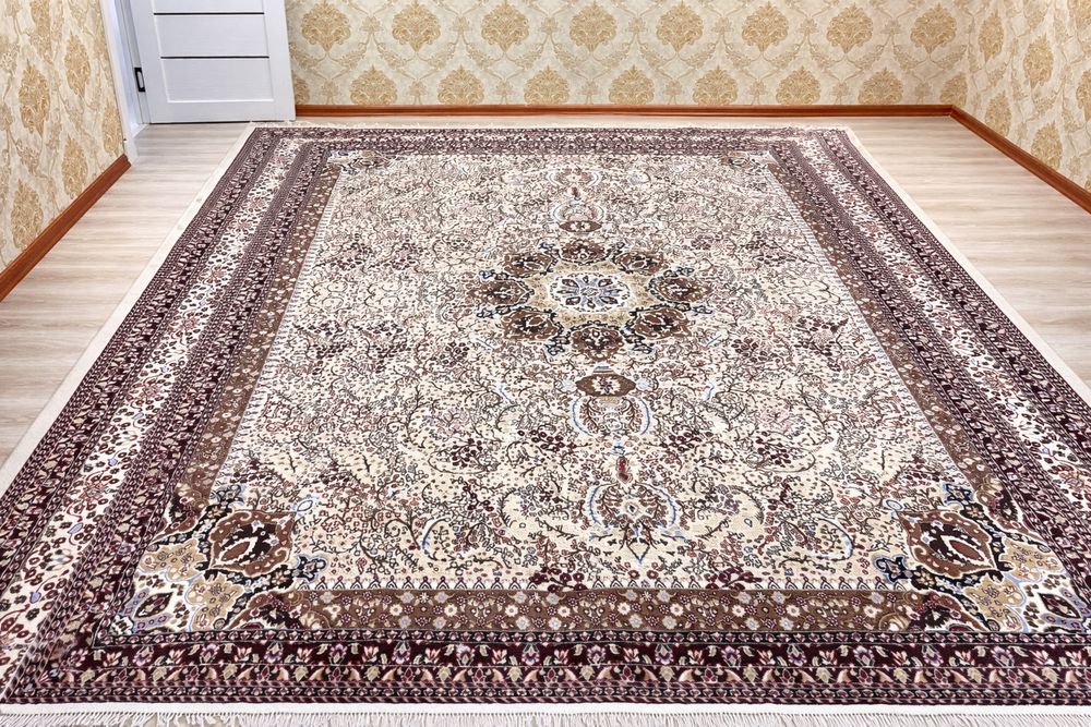 Ковёр в отличном состоянии