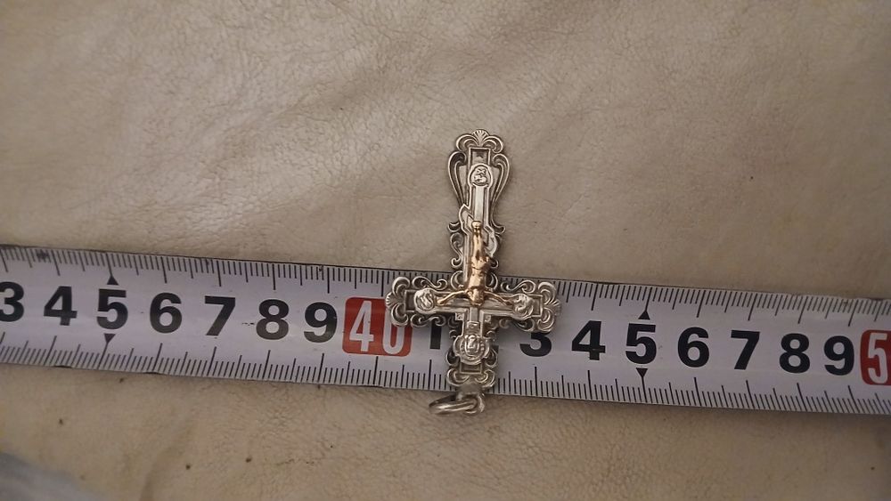 Крестик серебро продаётся
