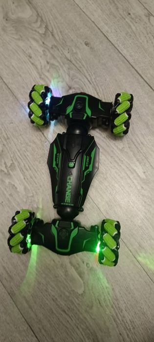 Машинка управление на джойстике