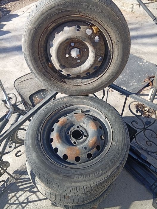 Тўртта бу балонлар бор спарк