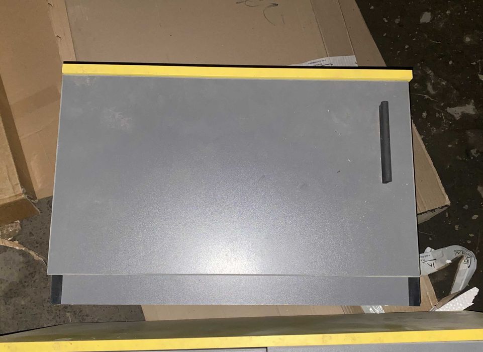 Продам витражные полки, шкафчики