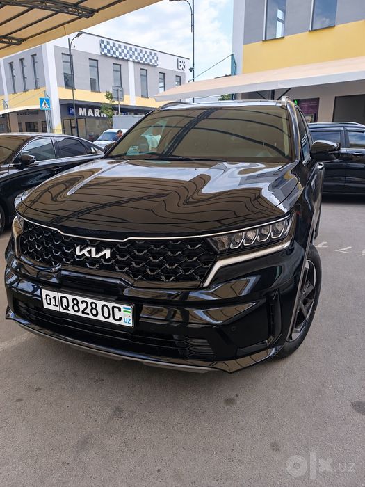 Продается Kia Sorrento 2023 года