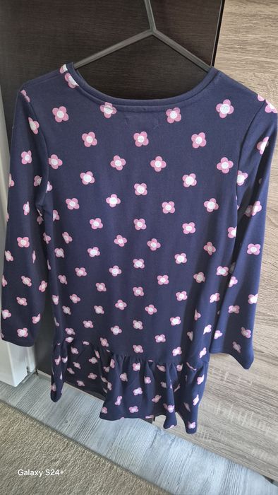 Rochite cu maneca lunga  intre 9/10 ani