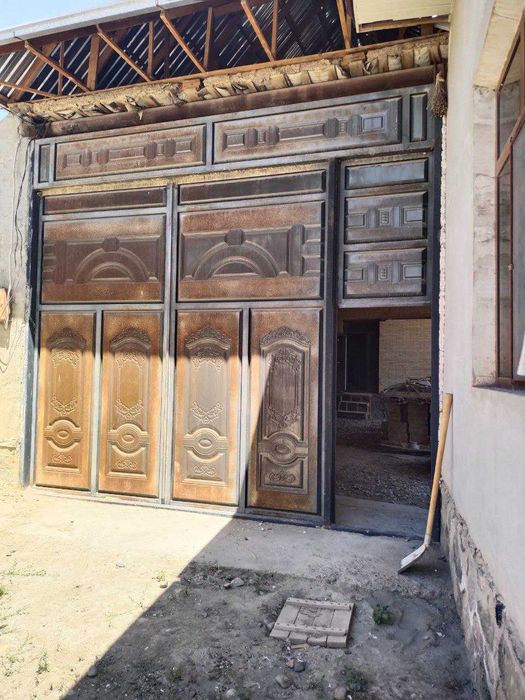 Навоий шахарда ХОВЛИ СОТИЛАДИ,