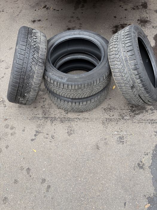 Cauciucuri iarna 215 55 R17