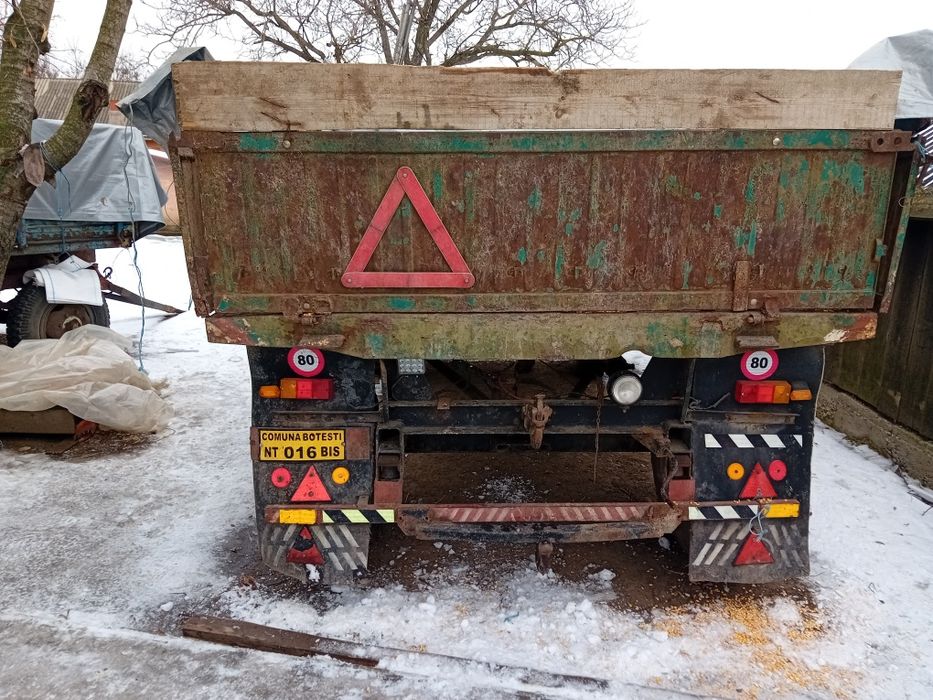 Vând remorcă fixă