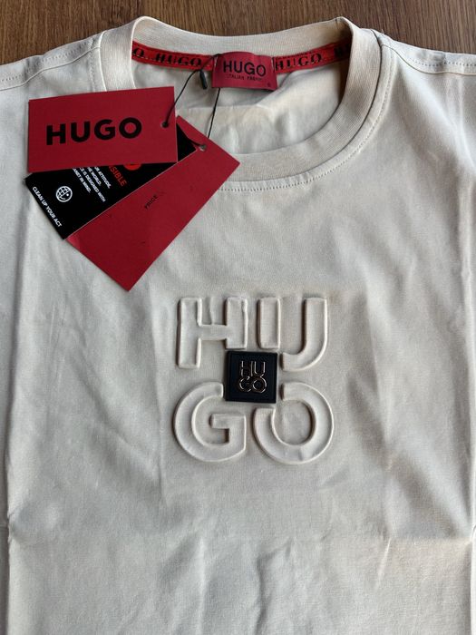 Мъжка,памучна тениска Hugo BOSS в бежево с изпъкнало,метално лого