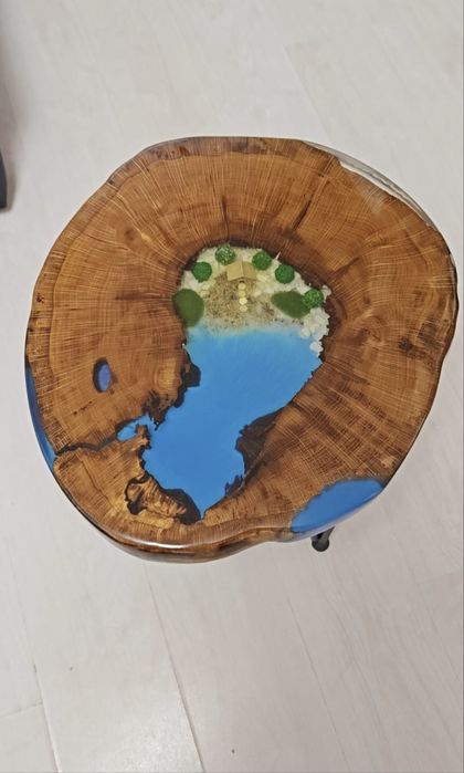 Masuta de cafea din rasina