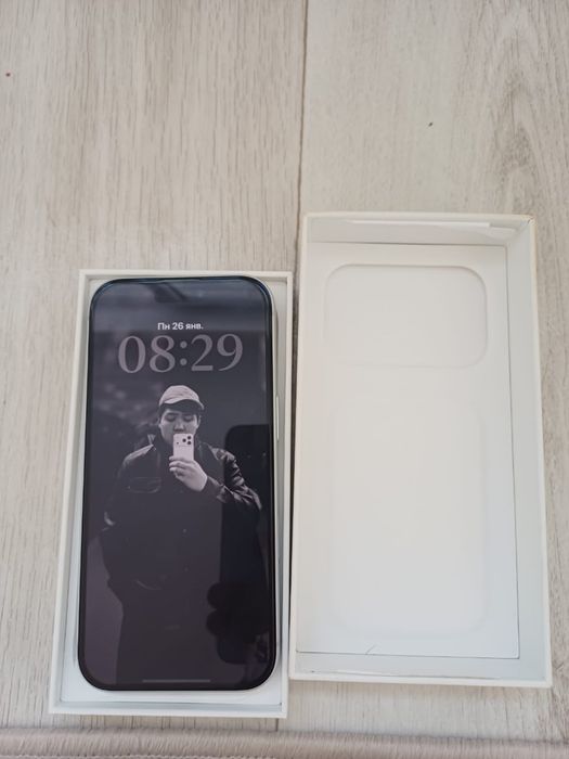 Айфон 17про в хорошем состояние