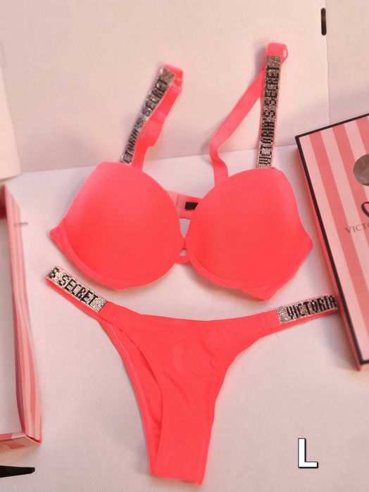 РАЗПРОДАЖБА! Дамски комплект бельо Victoria secret