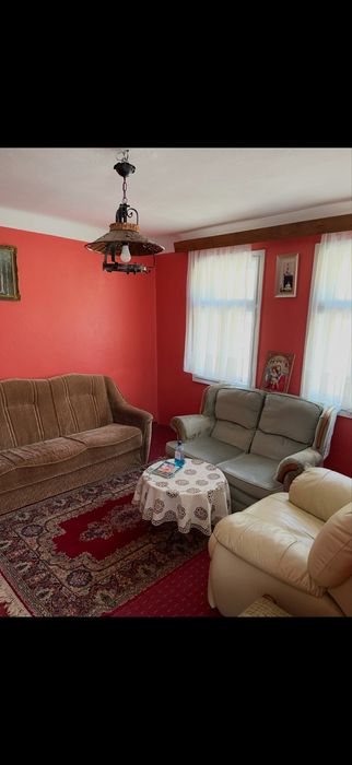 Vând casa in loc Gales,  oras Saliste