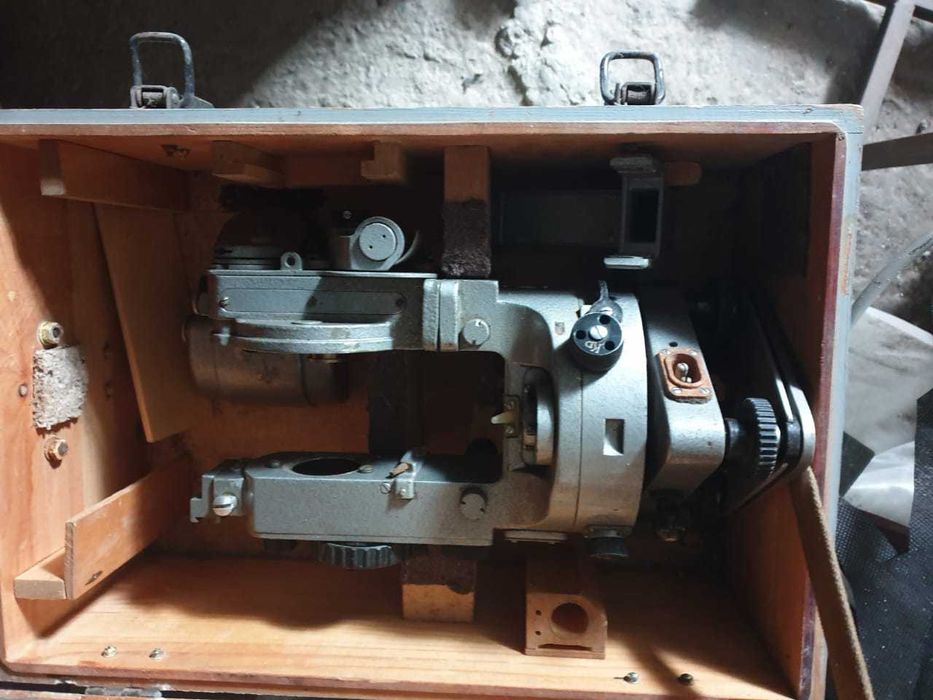 Продам теодолит технический