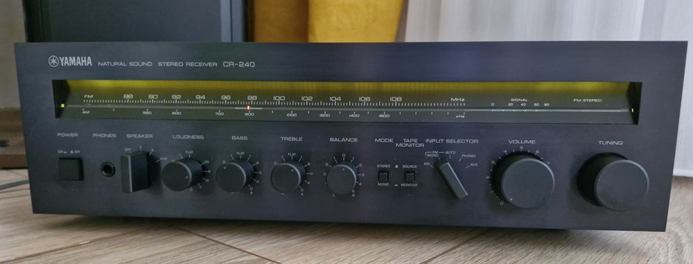 Technics SA-DA 10 receiver, Yamaha CR 240
