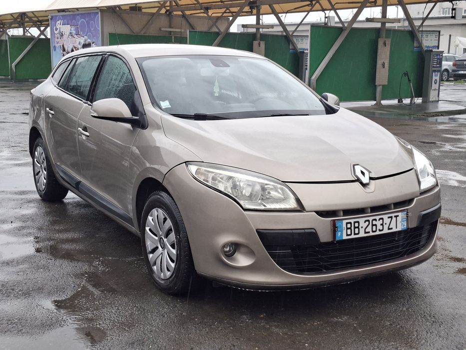 Renault megane 1.5 dci 110cp model 2011  1990E