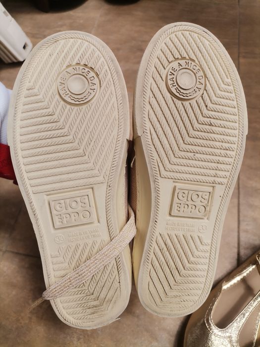 Lacoste, Gioseppo  - 32,33