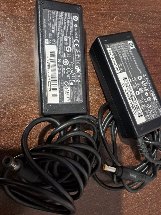 Incarcator leptop hp.