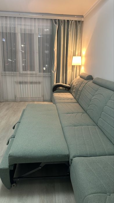 Диван для гостиной команты