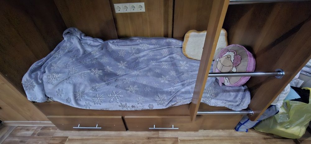 Кровать 2-х ярусная.