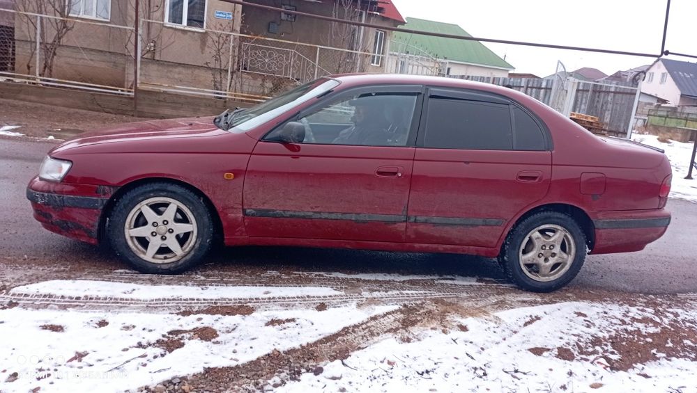 Тайота карине е 2 обем