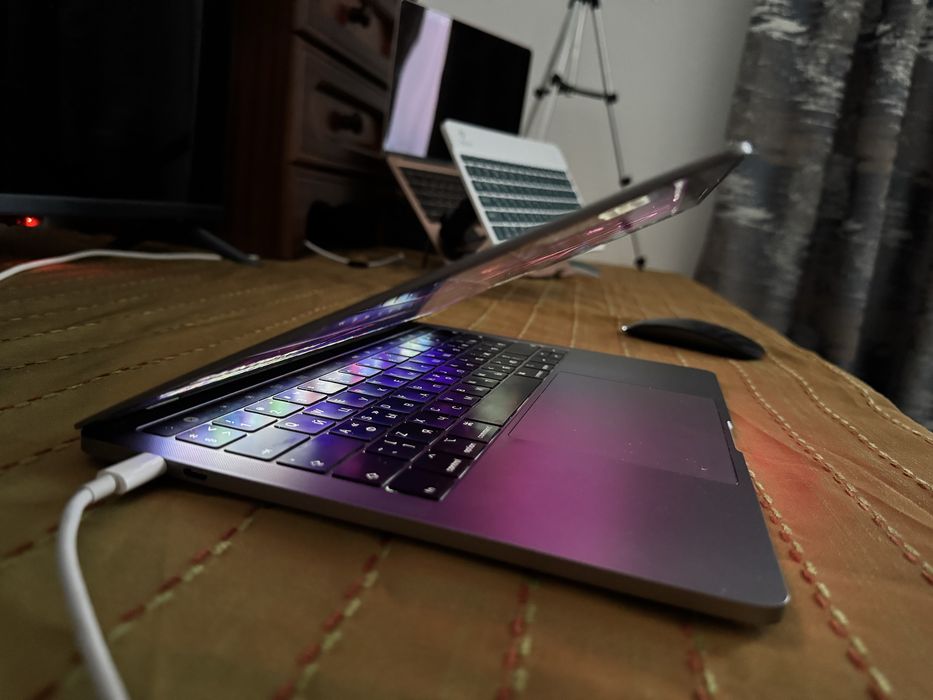 Макбук pro touch bar