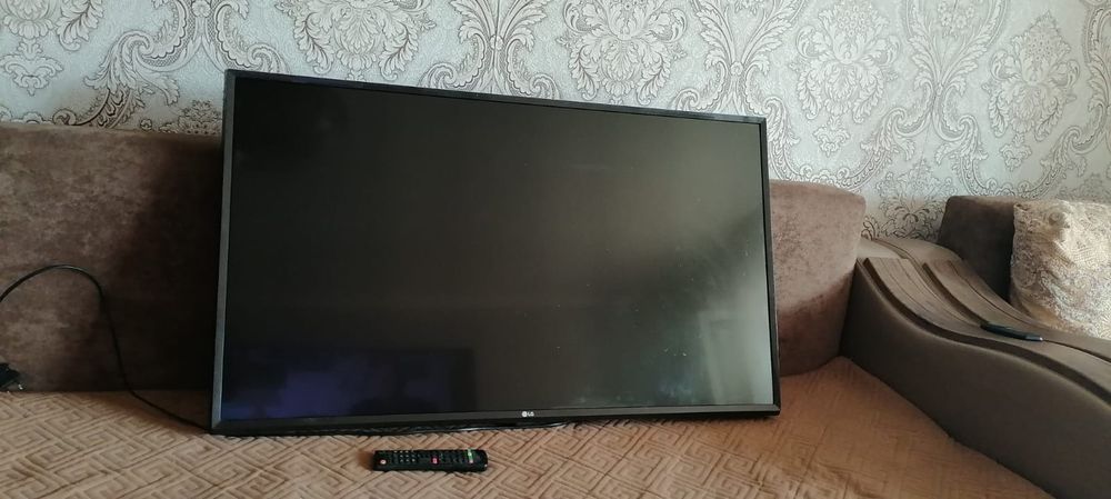Продам телевизор LG