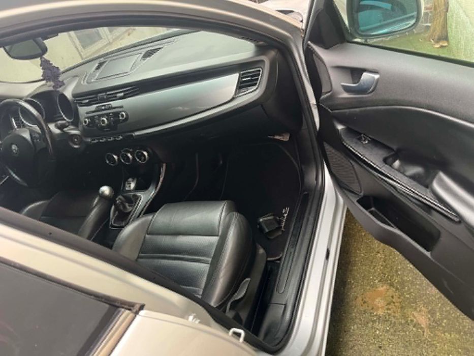Alfa romeo Giulietta 2.0 170 cp